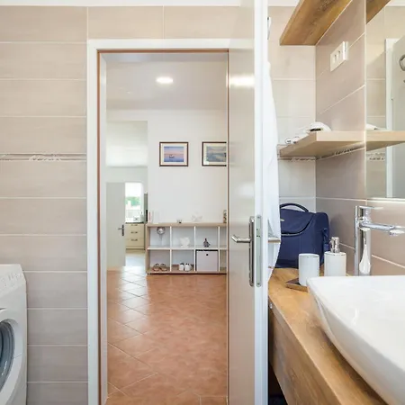 Beauty Near Rovinj For 7 People With 55 M2 Private Heated Pool, Wellness & Kids Playground * Matohanci